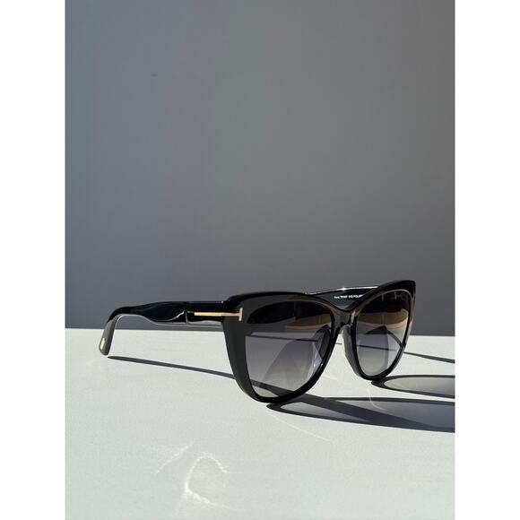 NEW Tom Ford Nora FT0937 Polarized Sunglasses in Black - Picture 4 of 8